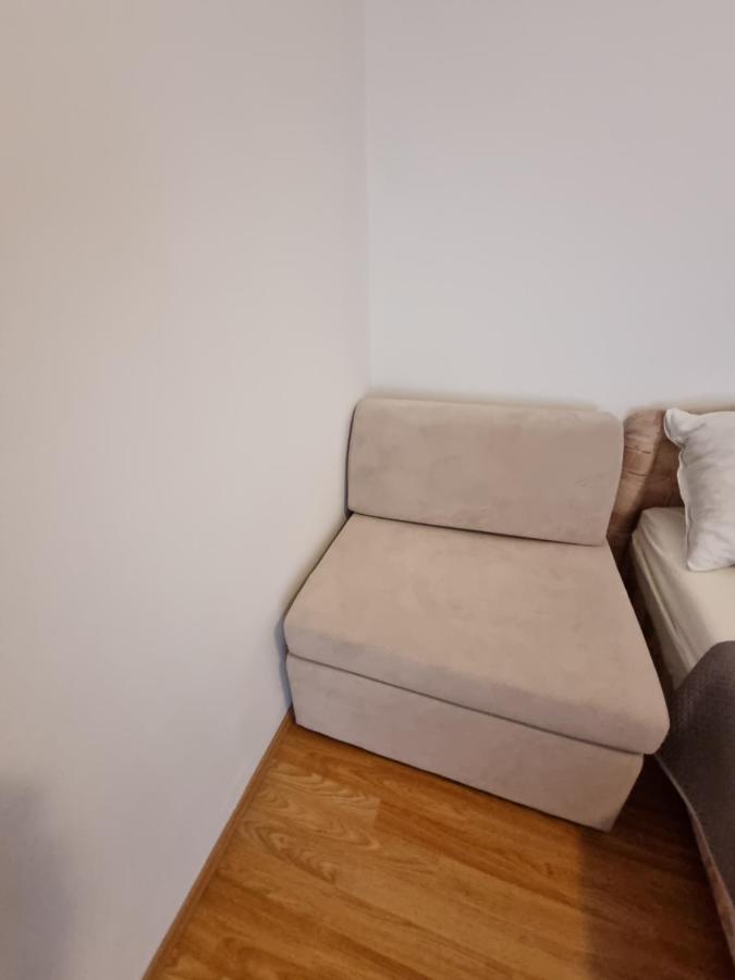 Apartments Lili Биоград-на-Мору Экстерьер фото