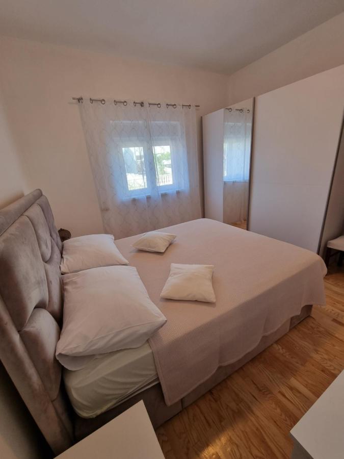 Apartments Lili Биоград-на-Мору Экстерьер фото